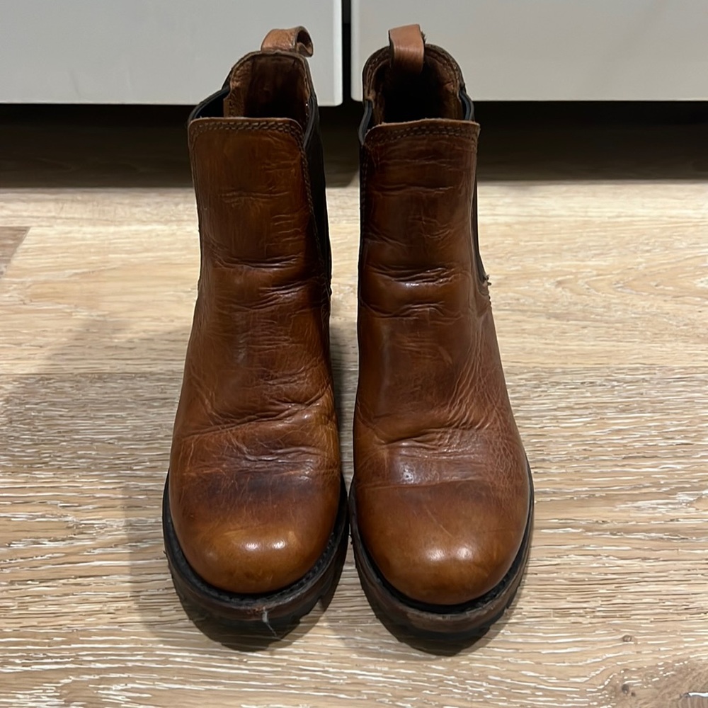 Frye Women's Sabrina Chelsea Boot